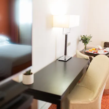 Hotell Grand Tonic & Nuxe