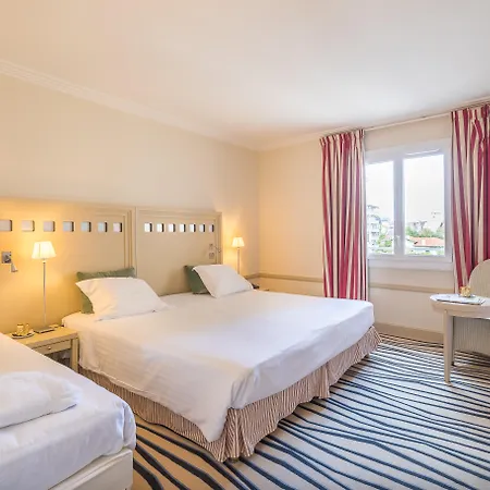 Hotell Grand Tonic & Nuxe Biarritz
