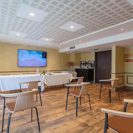 Grand Tonic & Nuxe Hotell 4*