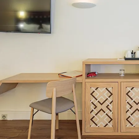 Hotell Grand Tonic & Nuxe 4*