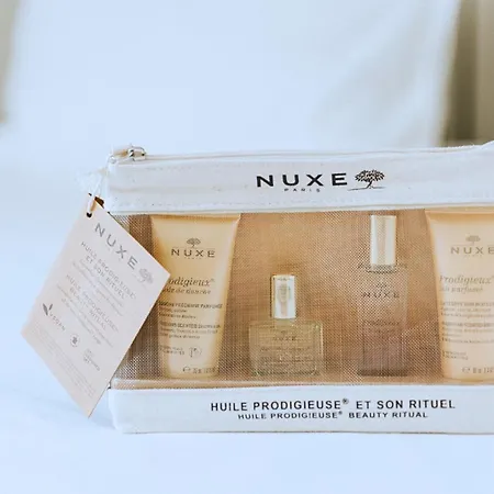 Grand Tonic & Nuxe מלון