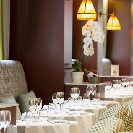 Отель Grand Tonic & Nuxe 4*