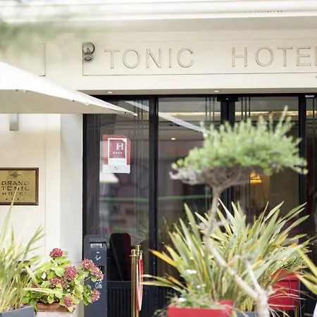 Grand Tonic & Nuxe 4* Μπιαρίτζ