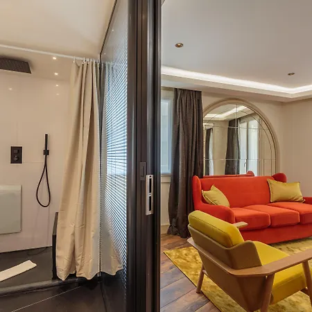 Grand Tonic & Nuxe Hotel