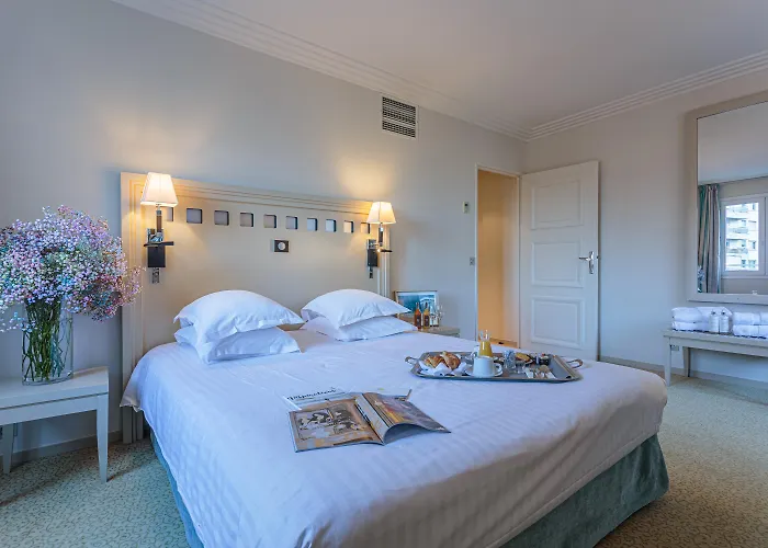 Grand Tonic & Nuxe Μπιαρίτζ