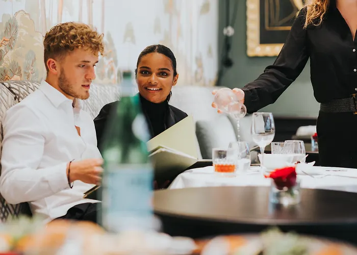 Grand Tonic & Nuxe Hotell 4*