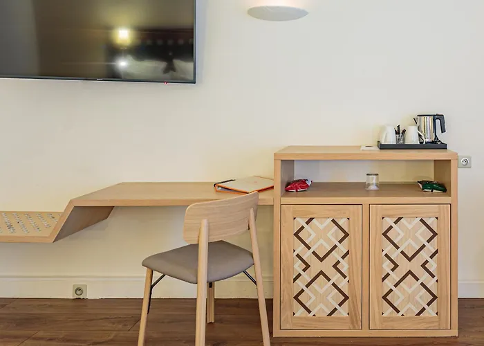 Ξενοδοχείο Grand Tonic & Nuxe 4*