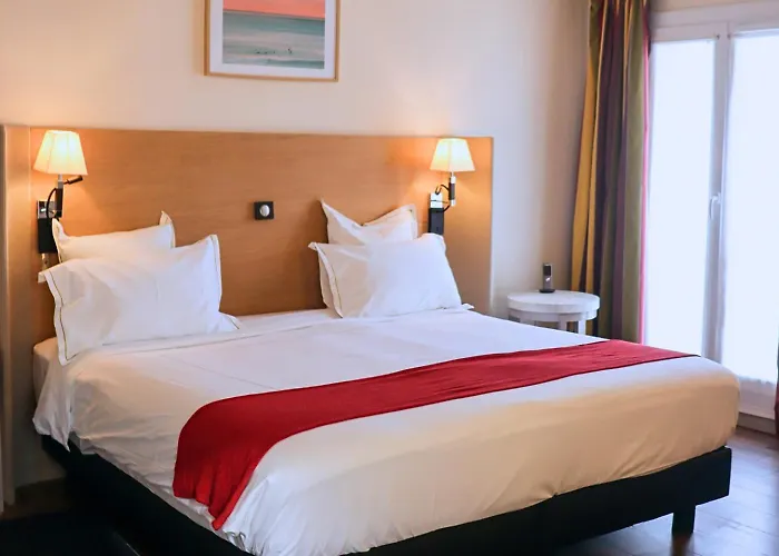 Grand Tonic & Nuxe 4* Μπιαρίτζ