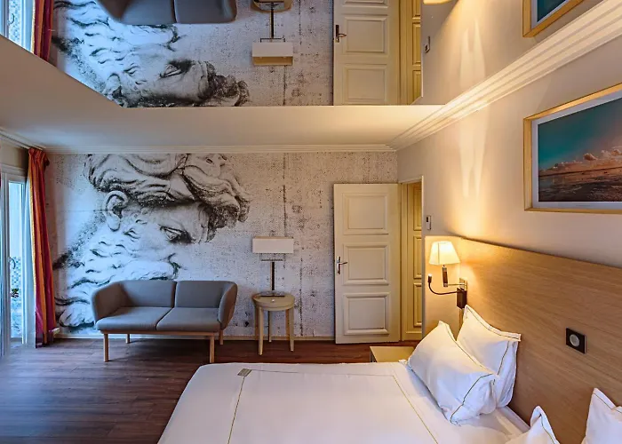 Hotell Grand Tonic & Nuxe