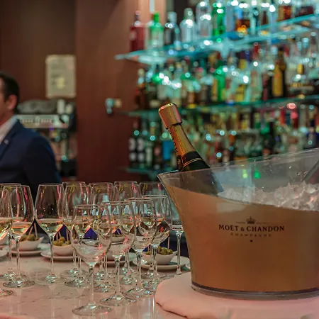 Grand Tonic & Nuxe Biarritz