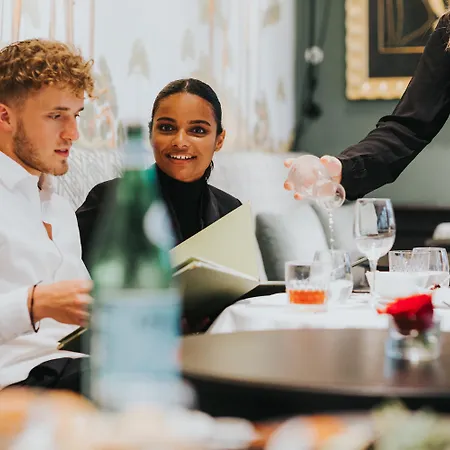 Grand Tonic & Nuxe Hotel 4*