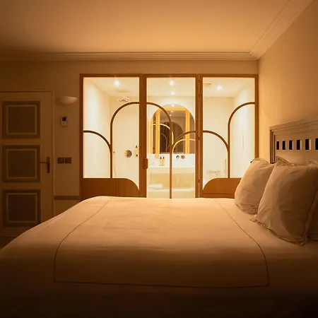 Grand Tonic & Nuxe 4* Biarritz