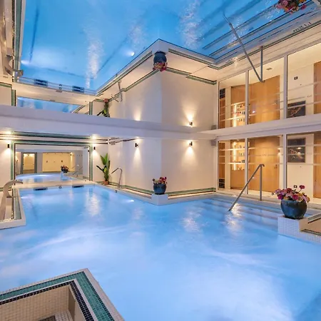 Hotel Grand Tonic & Nuxe