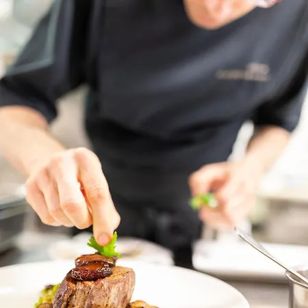 Grand Tonic & Nuxe Biarritz