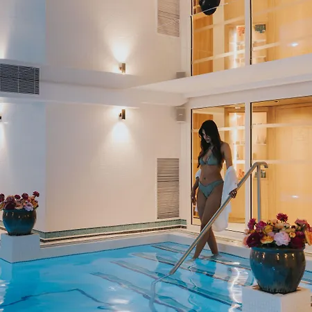 Hotel Grand Tonic & Nuxe