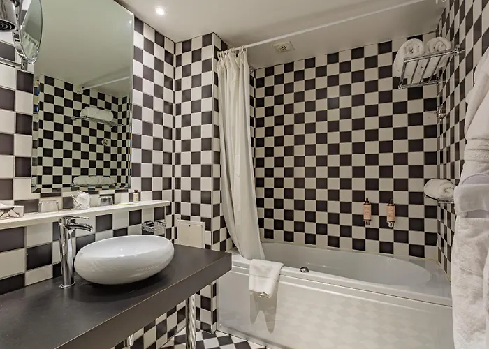 Hotel Grand Tonic & Nuxe 4*