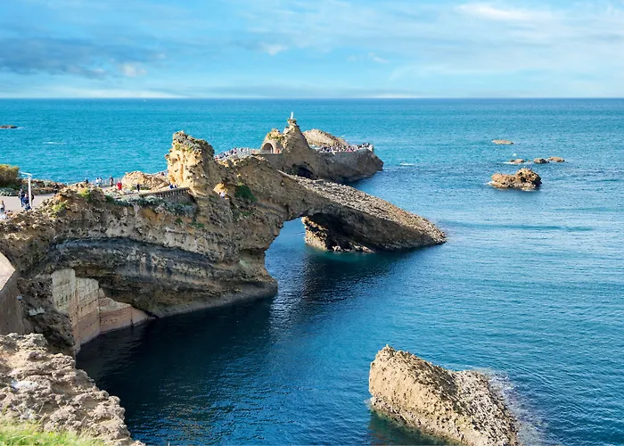 Grand Tonic & Nuxe Biarriz